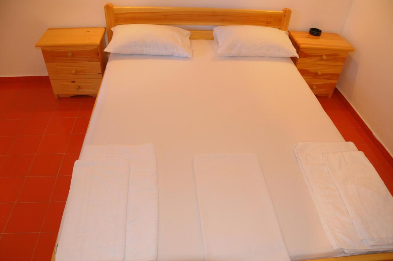 Chalikias Rooms Asprogerakata Zewnętrze zdjęcie