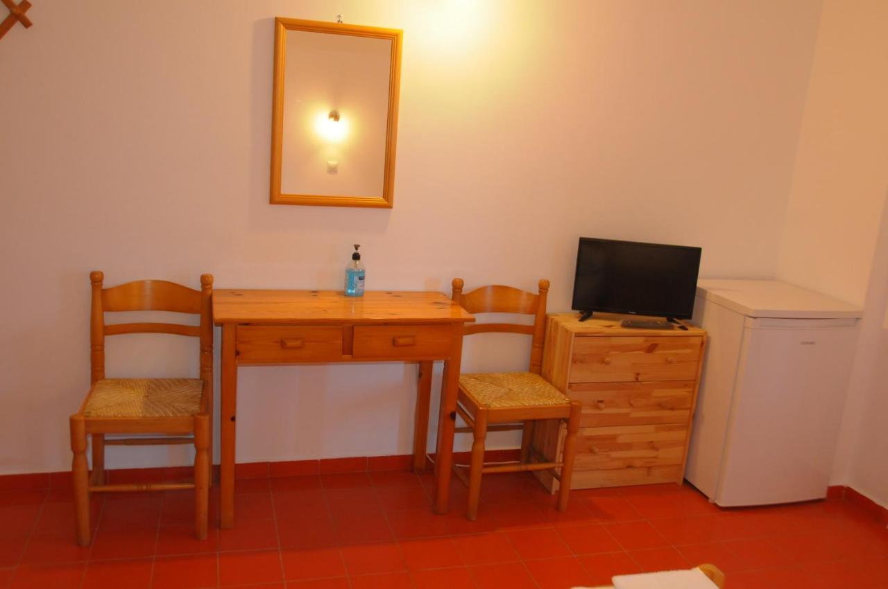 Chalikias Rooms Asprogerakata Zewnętrze zdjęcie